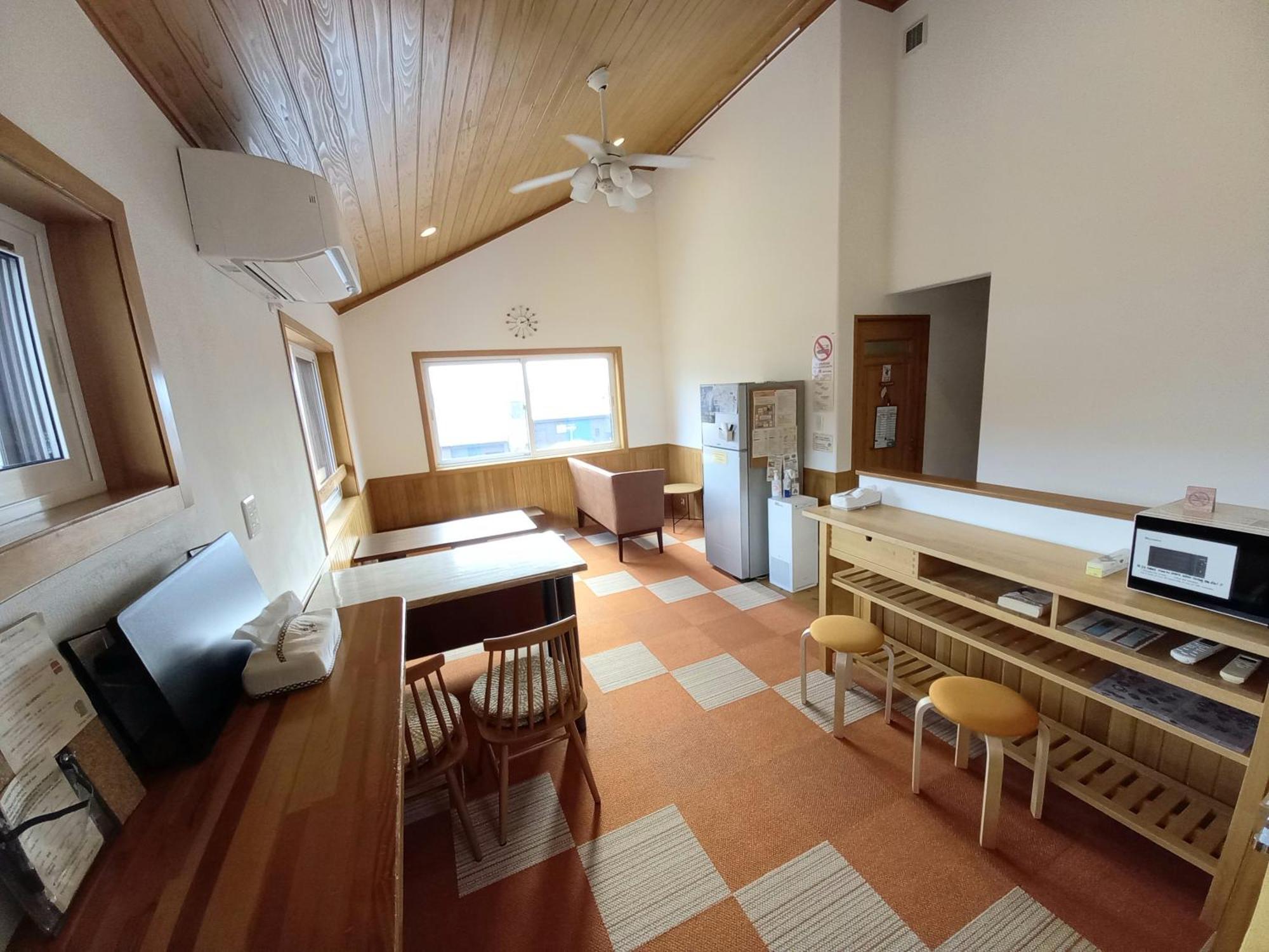 Orange Cabin Inn Far From Station Fujikawaguchiko Exterior foto